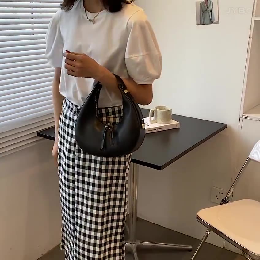 Hazel halve maan draagtas