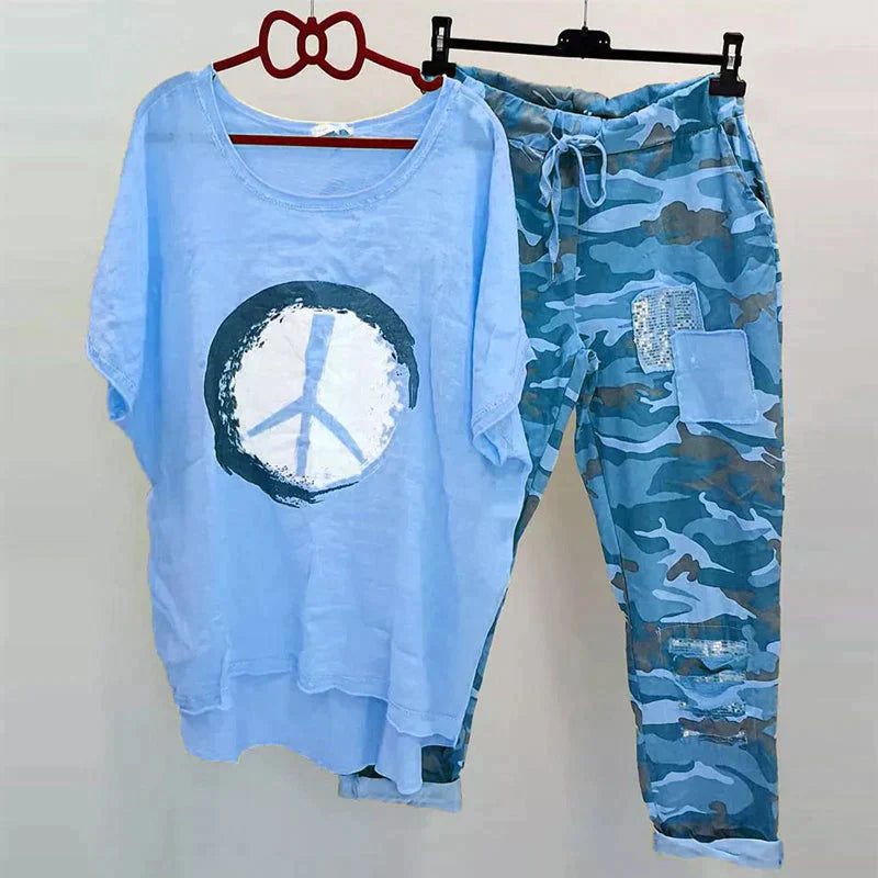 Modieus tweedelig camouflagepak voor dames