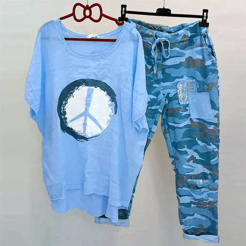 Modieus tweedelig camouflagepak voor dames