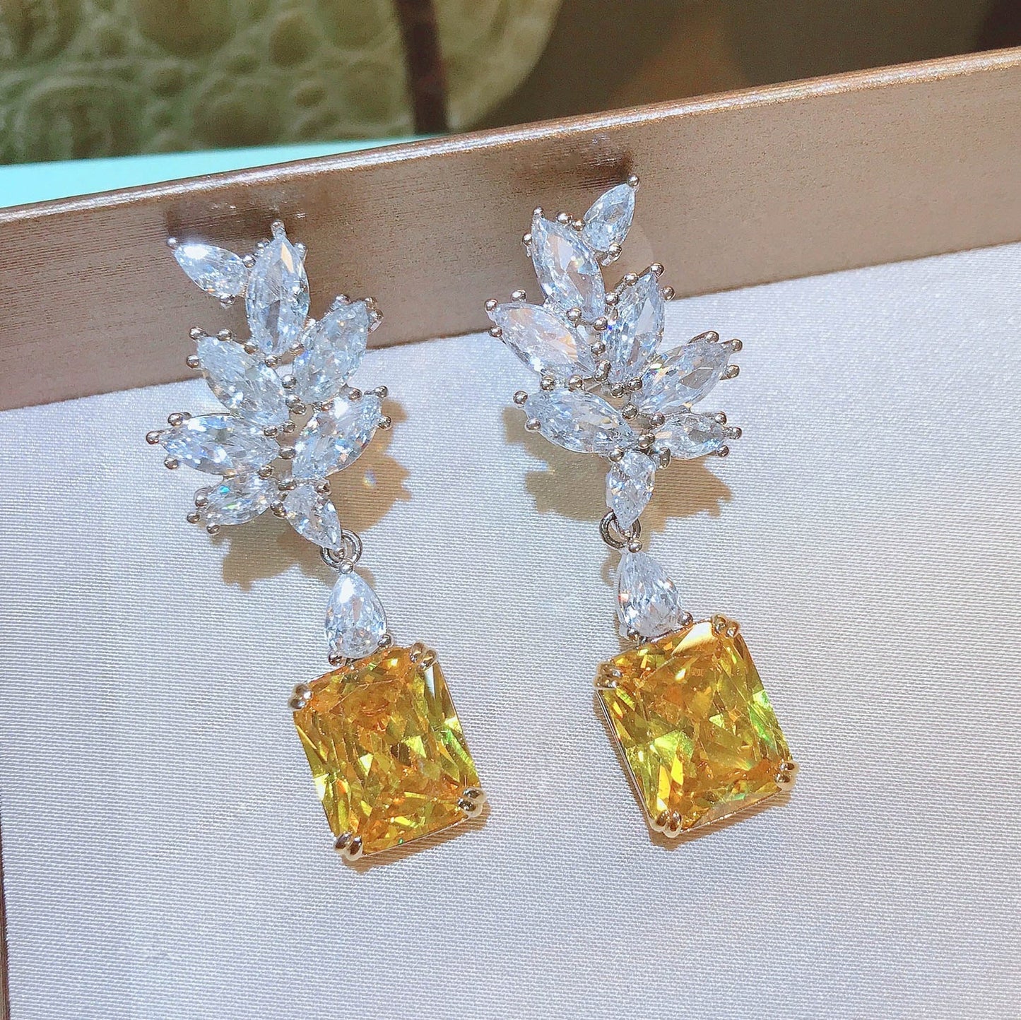 Carline™ Luxury en elegante brilliant geslepen oorhangers